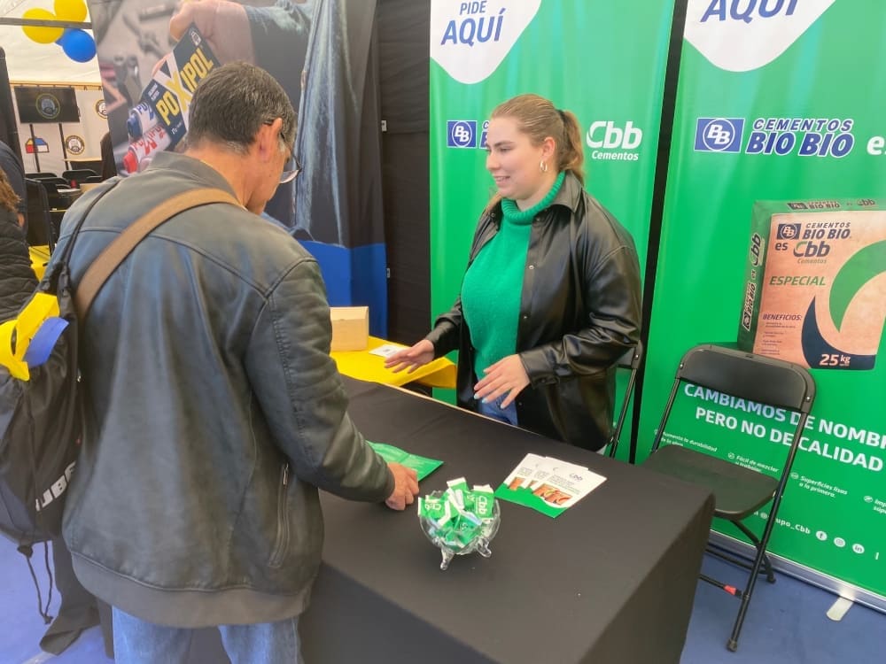 foto feria sodimac talca-colin